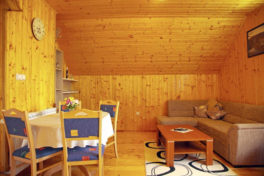 Apartment Ines Smoljanac Exteriör bild
