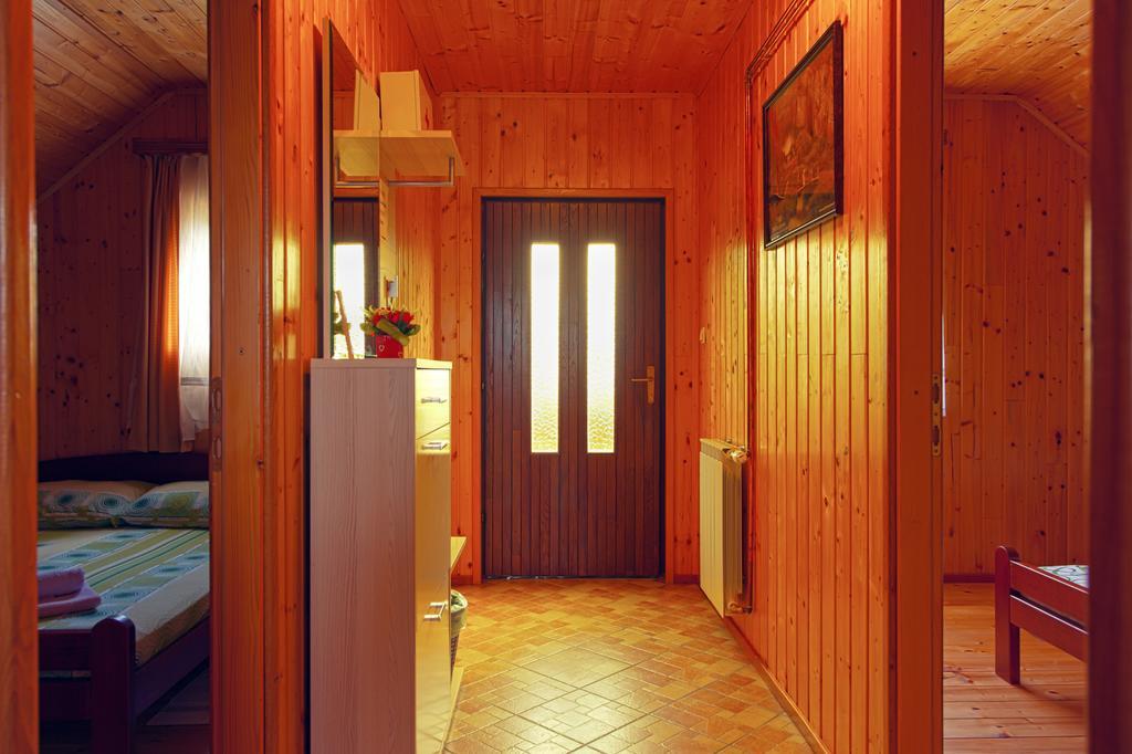 Apartment Ines Smoljanac Exteriör bild